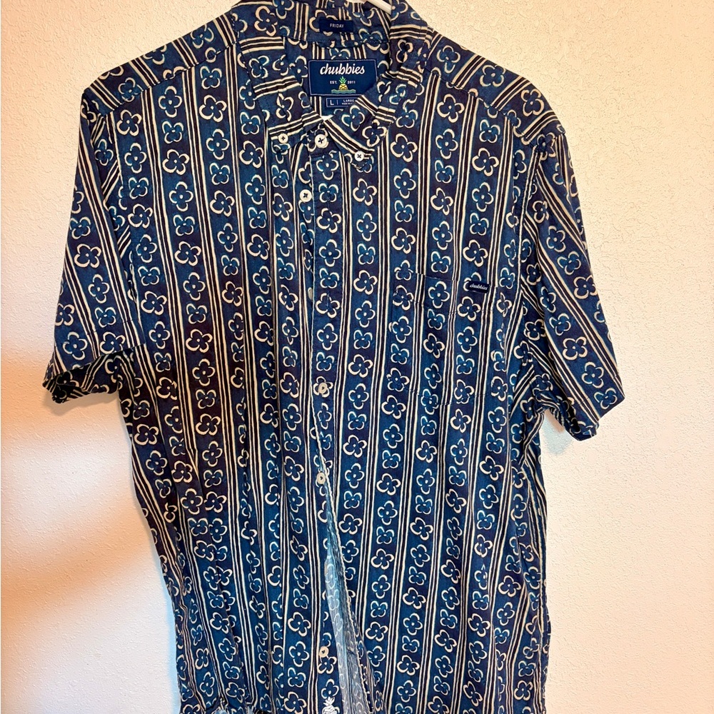 Chubbies Men's Navy and White Floral Stripe Shirt